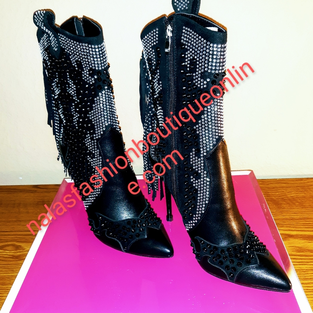 FINAL PRICE! Western Stiletto Booties - Picture 6 of 10